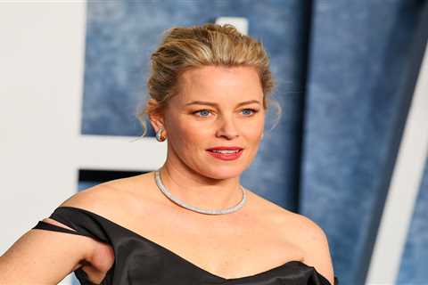 Elizabeth Banks Speaks Out About the Media’s “Gendered Agenda” Behind How The 2019 ‘Charlie’s..